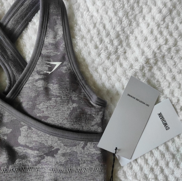NWT Gymshark Adapt Camo Seamless Sports Bra XS - Picture 2 of 4
